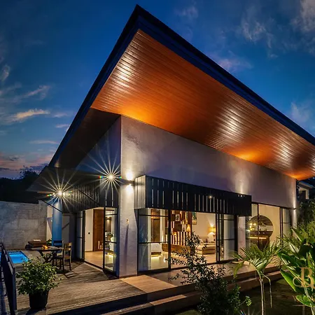 Villa Lovina Hill Paradise 2 - Unwind In Luxury, Where Love Meets Paradise!